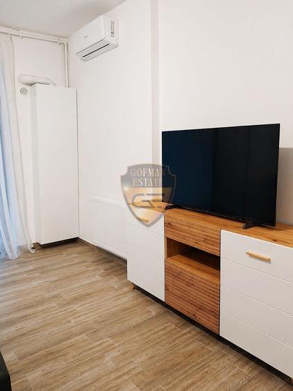 Garsonieră decomandată, mobilată în Mamaia