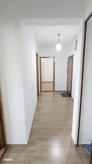 Apartament cu 2 camere decomandat în Titan — fotografia 3