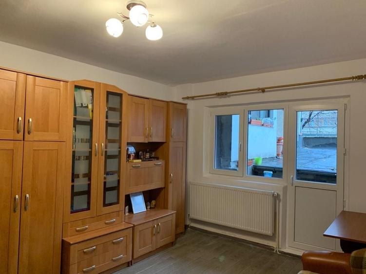 Apartament cu 2 camere decomandat în Unirii Sud