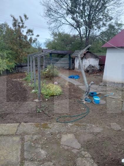 Casă individuală cu 2 camere cu Canalizare în Exterior Vest