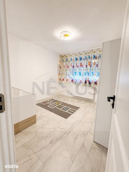 Casă cu 4 camere cu Teren 382 Mp în Central