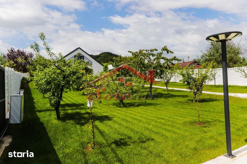 Casă cu 4 camere cu Teren 1227 Mp în Central