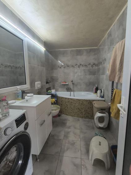 Casă individuală cu 5 camere cu Canalizare în Stadion