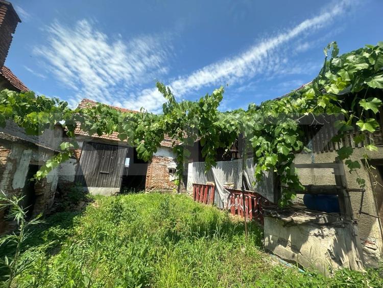 Casă individuală cu 3 camere cu Teren 200 Mp în Vinerea