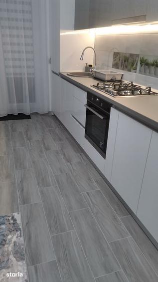 Apartament cu 2 camere în Tractorul