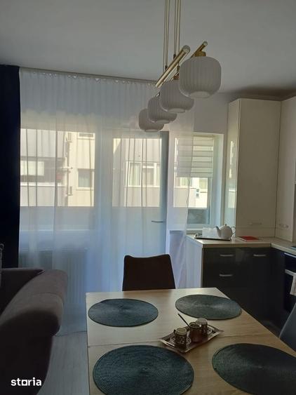 Apartament cu 3 camere decomandat, mobilat în Theodor Pallady