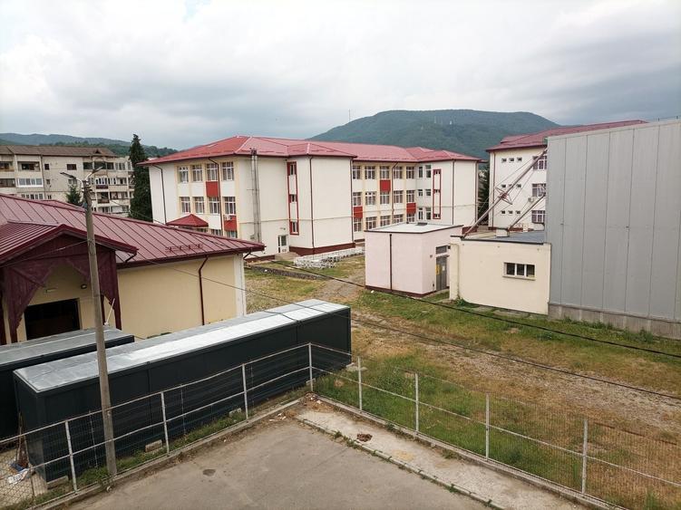 Garsonieră decomandată în Central