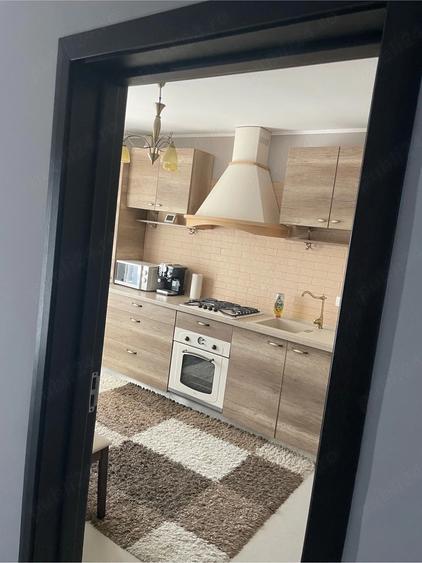 Casă cu 3 camere cu Teren 200 Mp în Central