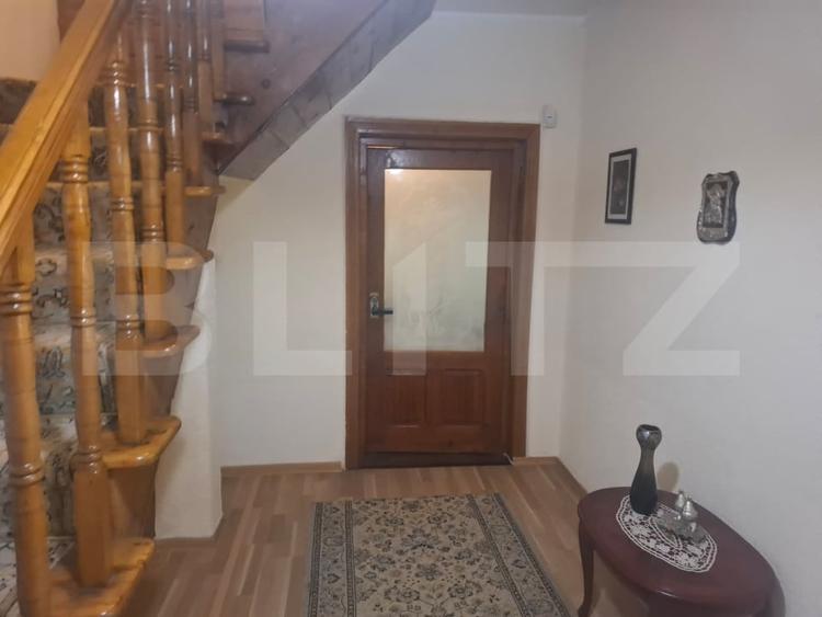 Casă individuală cu 12 camere cu Canalizare în Lungulețu