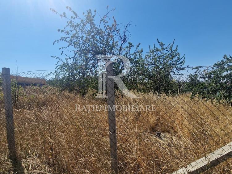 Teren Construcții intravilan de 1000 mp, în Paleu