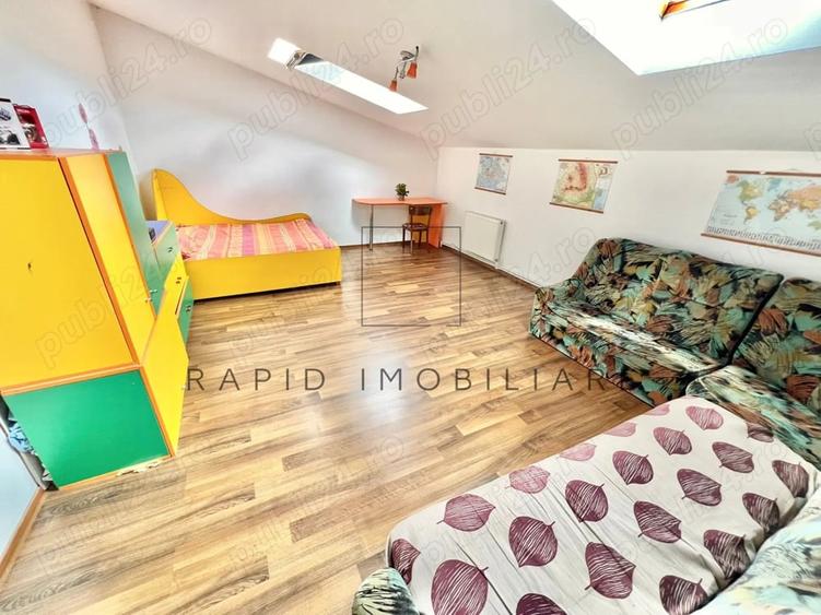 Casă cu 6 camere cu Teren 1000 Mp în Central