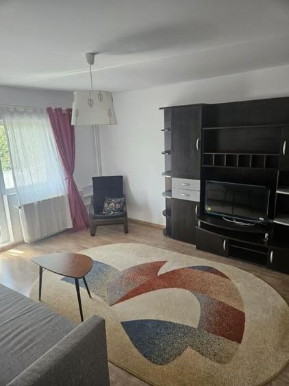 Apartament cu 2 camere decomandat în Panduri