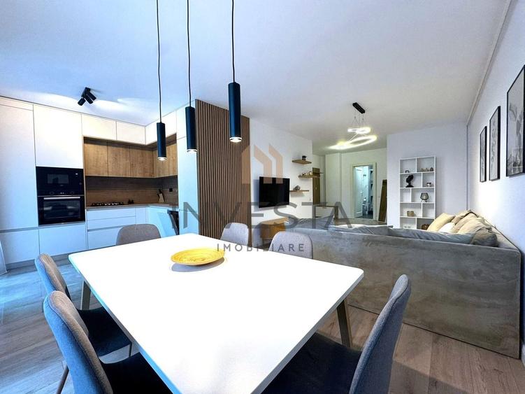 Apartament cu 3 camere semidecomandat, mobilat în Zorilor