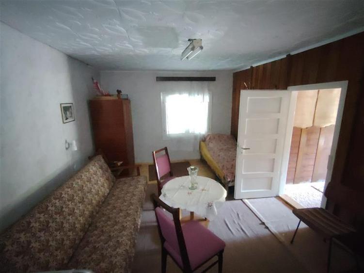 Casă individuală cu 4 camere cu Teren 216 Mp în Exterior Est