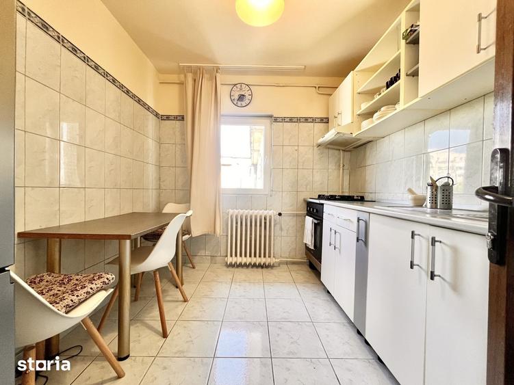 Apartament cu 2 camere decomandat în Văcăresti