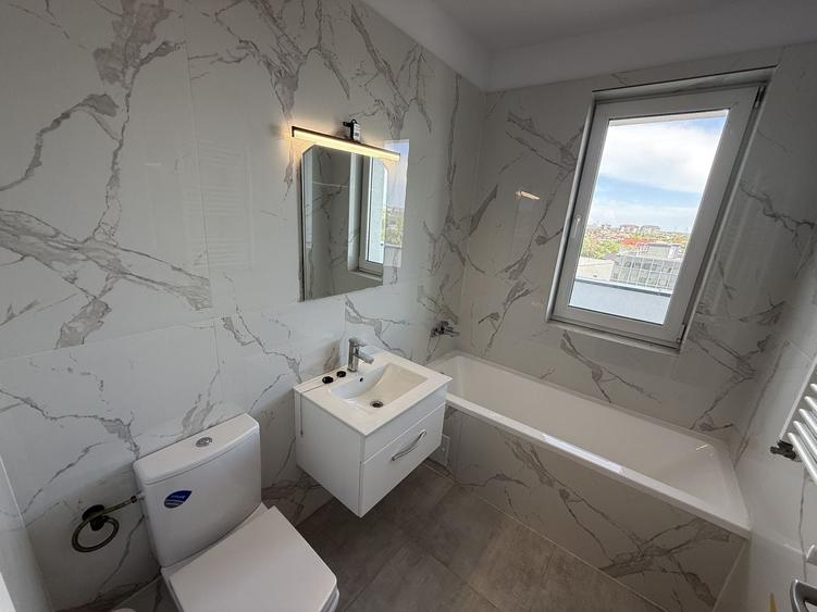 Apartament cu 2 camere semidecomandat, mobilat în Colentina