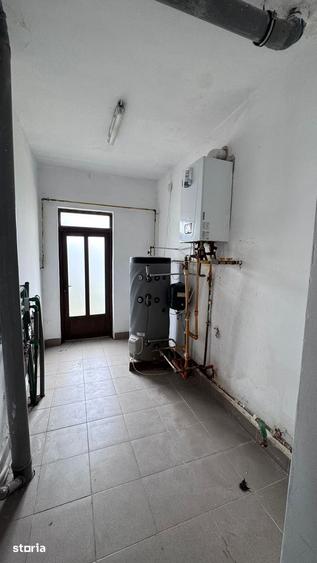 Casă cu 5 camere cu Teren 450 Mp în Central