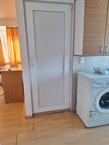 Apartament cu 2 camere decomandat în Brâncoveanu