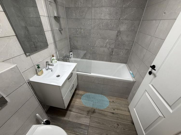 Apartament cu 2 camere decomandat, mobilat în Dorobanți