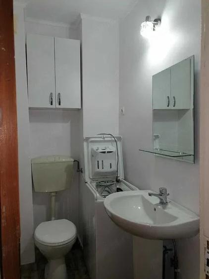 Apartament cu 3 camere decomandat în Traian