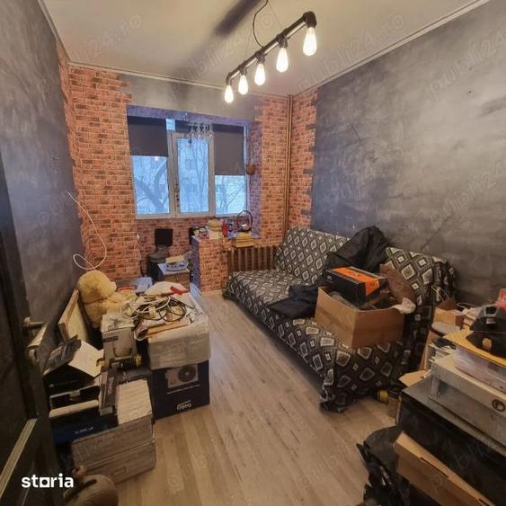 Apartament cu 3 camere decomandat în Berceni — fotografia 3