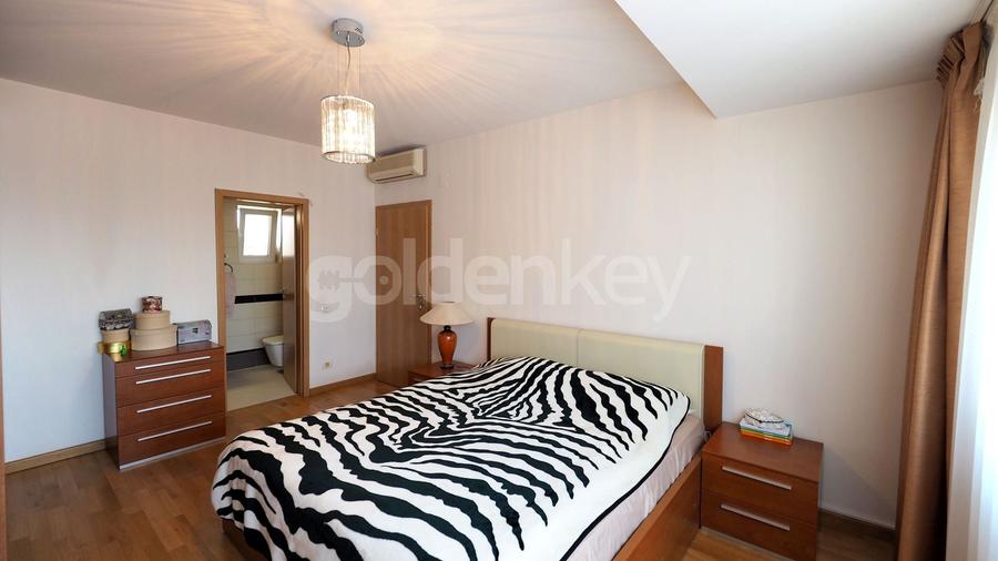 Penthouse cu 5 camere semidecomandat, mobilat în Herăstrău