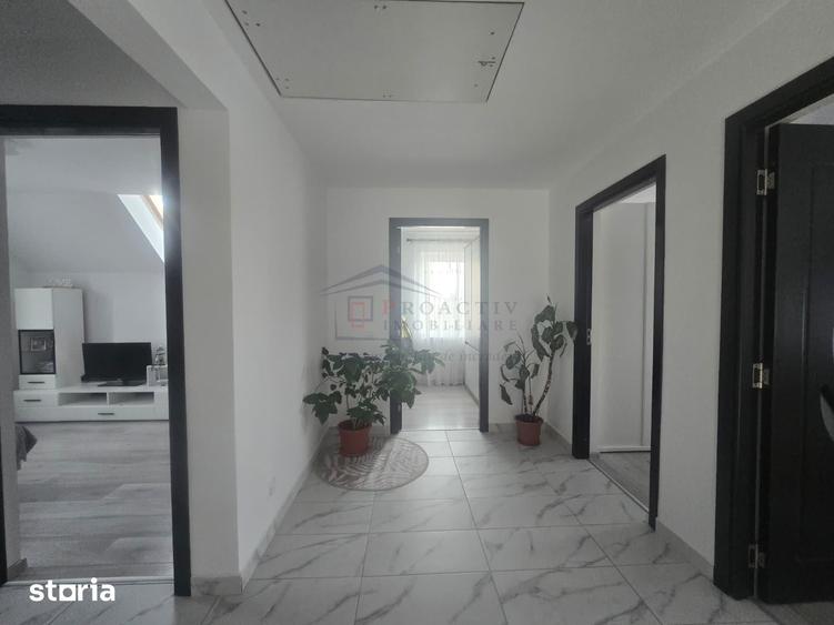 Casă cu 4 camere decomandat cu Teren 395 Mp în Moara