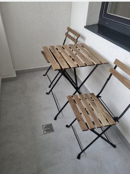 Apartament cu 2 camere decomandat în Titan