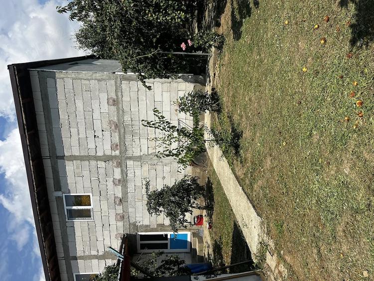 Casă cu 3 camere cu Teren 656 Mp în Malu