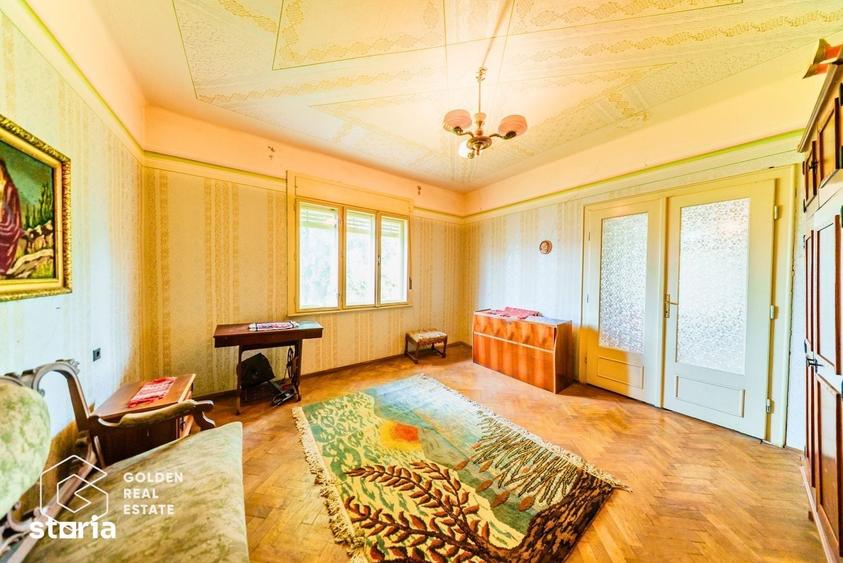 Casă cu 5 camere cu Teren 2880 Mp în Zimandu Nou