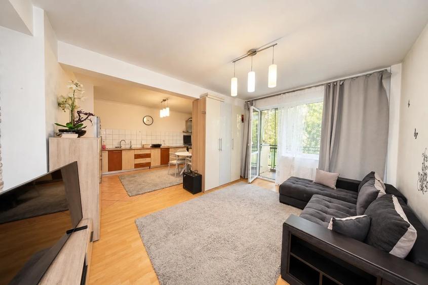 Apartament cu 2 camere decomandat în Drumul Taberei