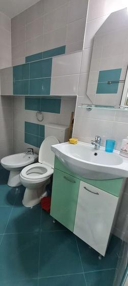 Garsonieră decomandată, mobilată în Micro 20