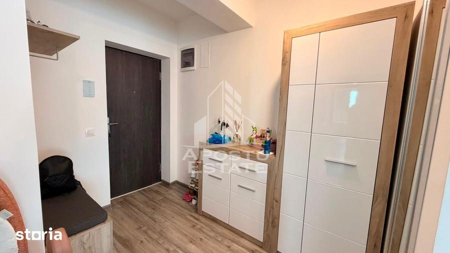 Apartament cu 3 camere, mobilat în Fratelia
