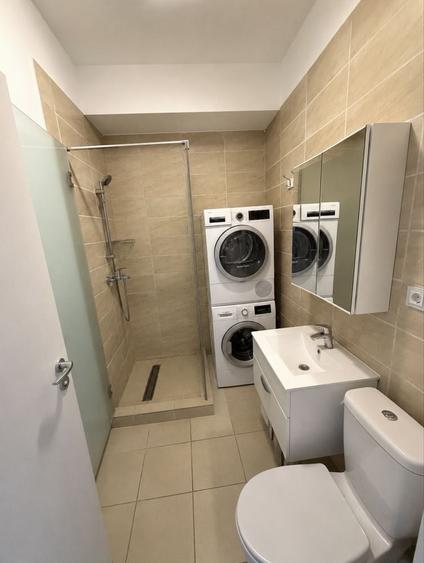 Apartament cu 3 camere decomandat în Titulescu