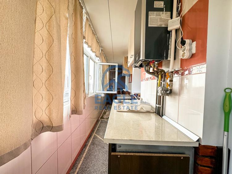 Apartament cu 2 camere decomandat, mobilat în Casa de Cultură