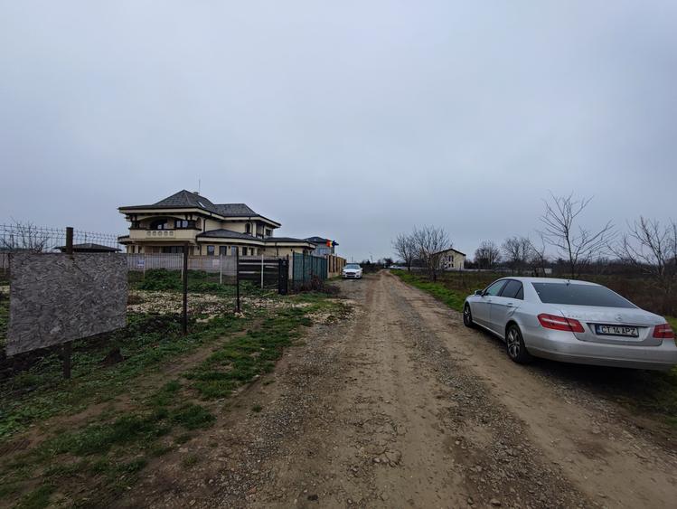 Teren Construcții intravilan de 1334 mp, în Km 5