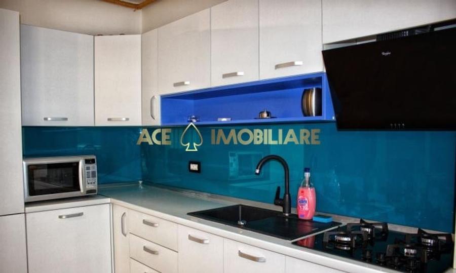 Apartament cu 3 camere decomandat, mobilat în Băneasa