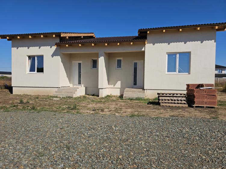 Duplex cu 2 camere cu Teren 350 Mp în Moșnița Nouă