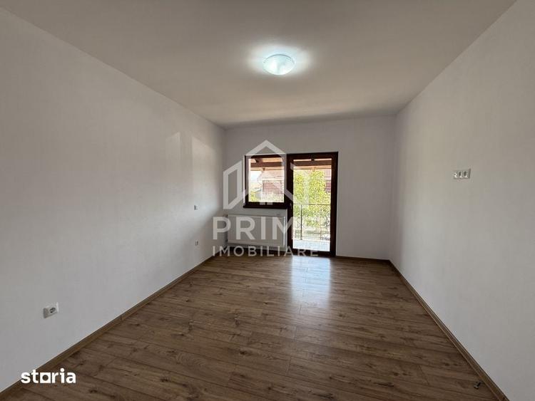 Casă cu 4 camere cu Teren 460 Mp în Central
