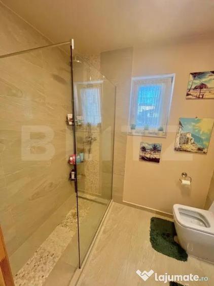 Apartament cu 3 camere semidecomandat în Europa