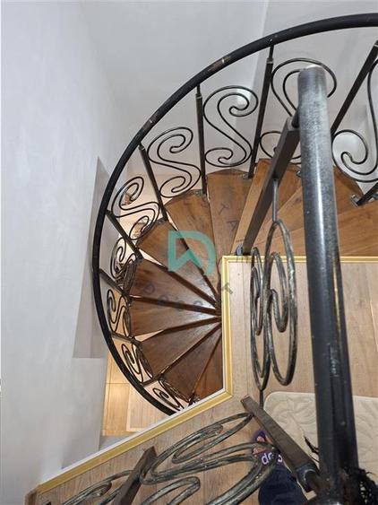 Apartament cu 3 camere decomandat, mobilat în 15 Noiembrie