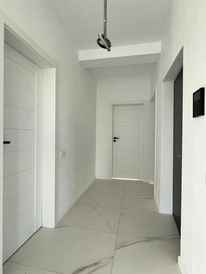 Penthouse cu 2 camere decomandat, mobilat în Braytim