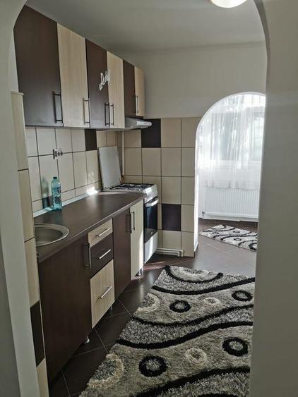Apartament cu 2 camere decomandat în Nicolina