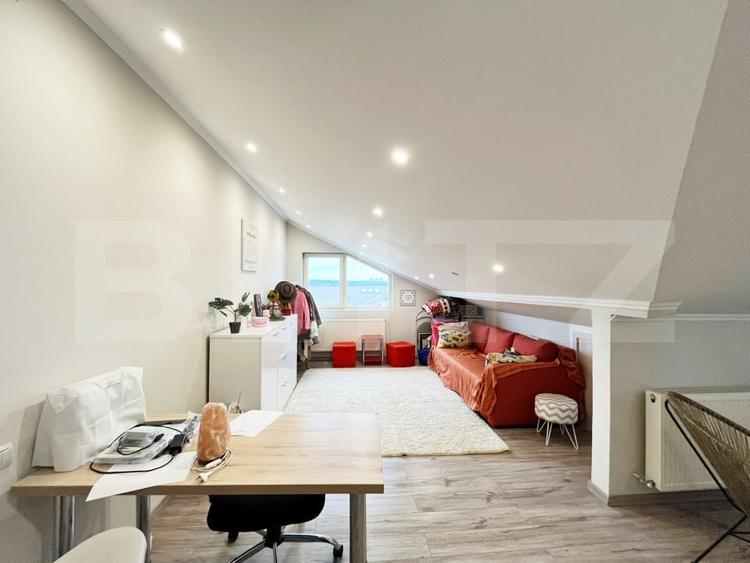 Apartament cu 3 camere semidecomandat, mobilat în Lunca Cetățuii
