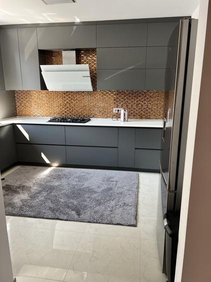 Casă cu 4 camere cu Teren 350 Mp în Domnești