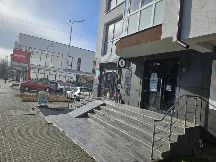 Spațiu comercial, de 50 mp, în Central