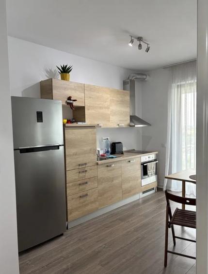Apartament cu 2 camere semidecomandat, mobilat în Aviației