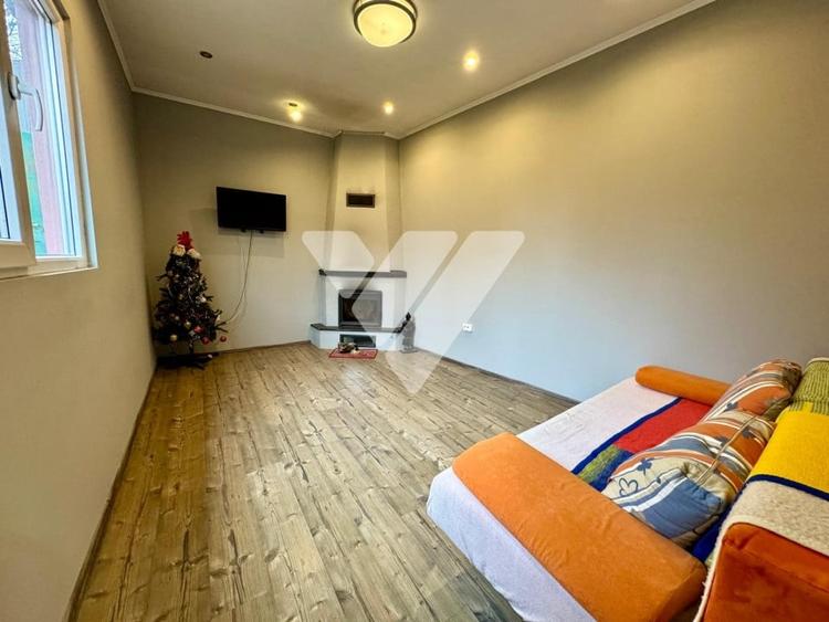 Casă individuală cu 5 camere cu Canalizare în Central
