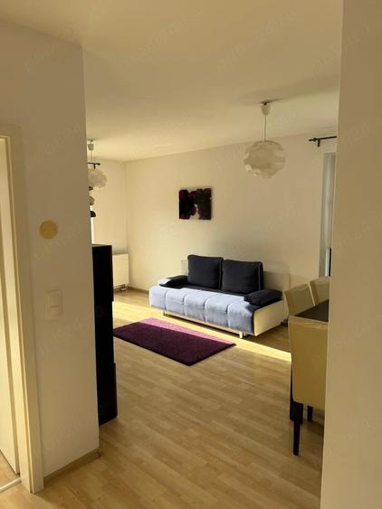 Apartament cu 2 camere decomandat în Tractorul