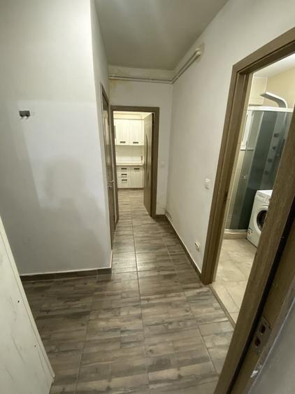Garsonieră decomandată în Traian